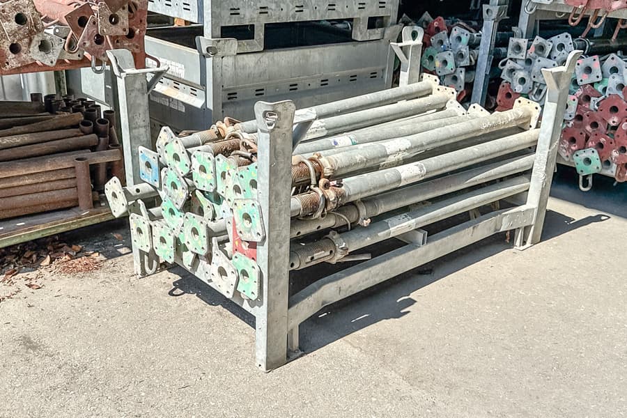 Transportrahmen mit 25 Deckenstehern